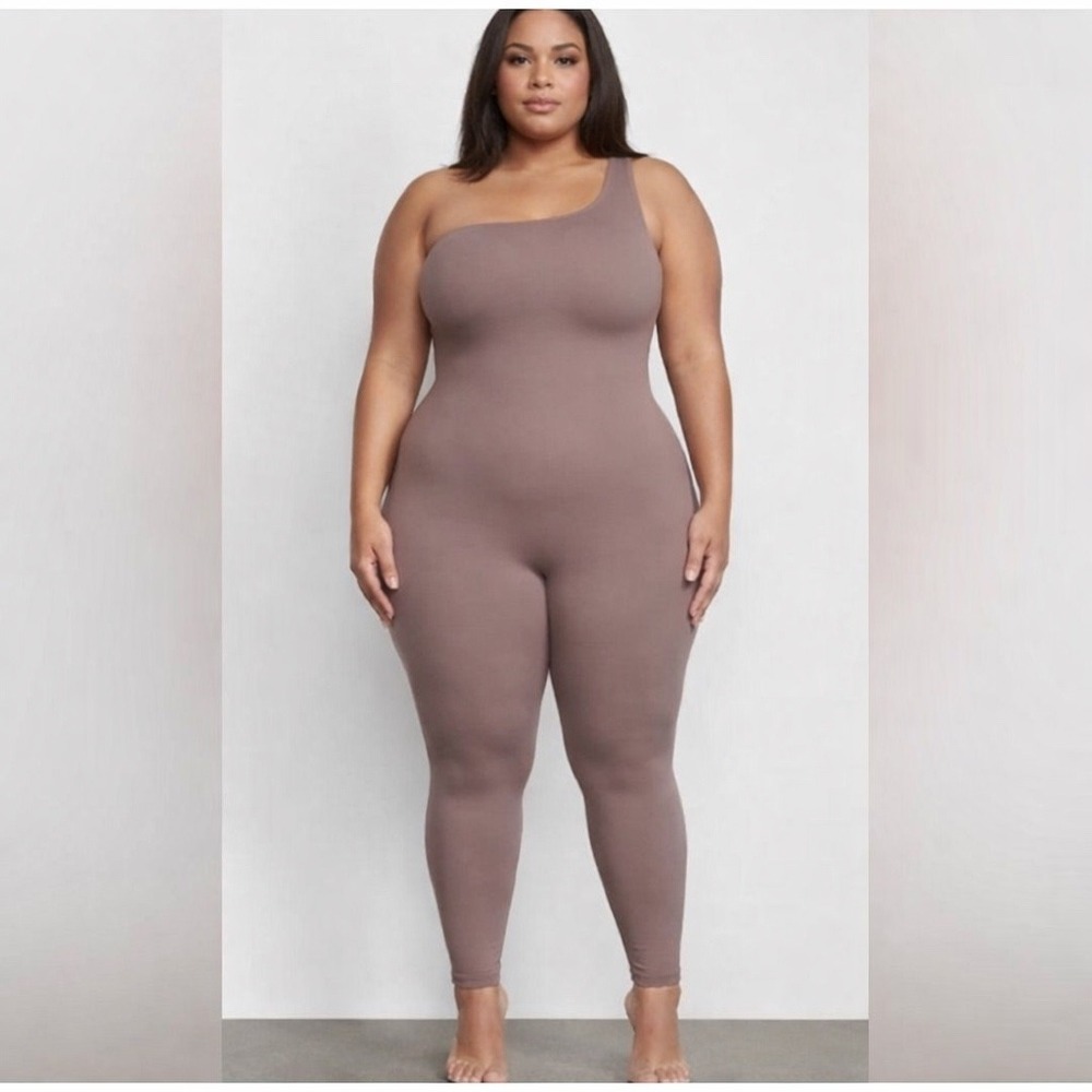 SKIMS All-In-One One Shoulder Jumpsuit Umber 4X